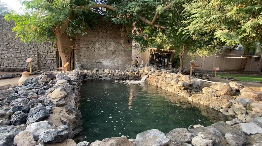 بئر عَذْق بقباء